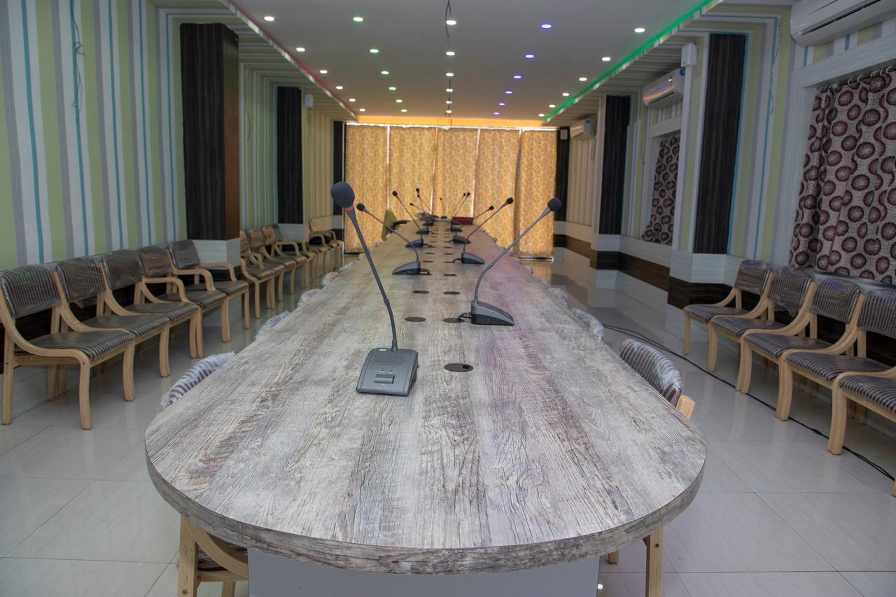 Oyo 11346 Hotel Tazz Odisha Bhubaneswar Eksteriør billede
